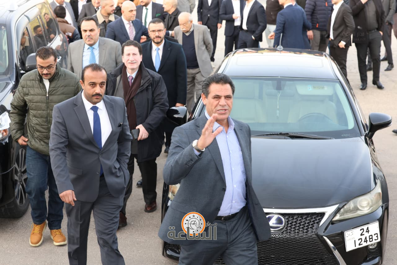 Madar Al-Saa Images 0.23468895409258084