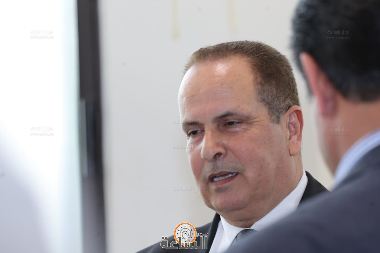 Madar Al-Saa Images 0.009586939997483501