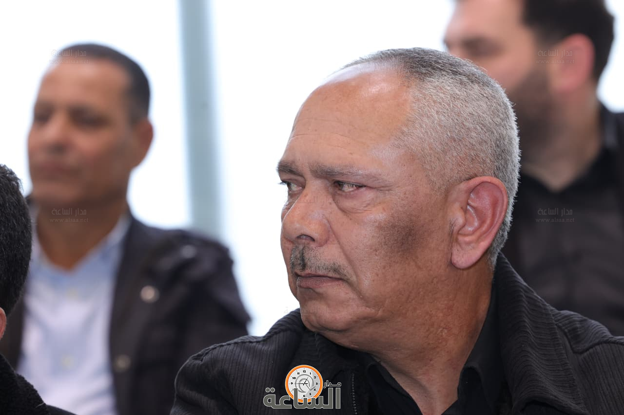 Madar Al-Saa Images 0.15198407744417597