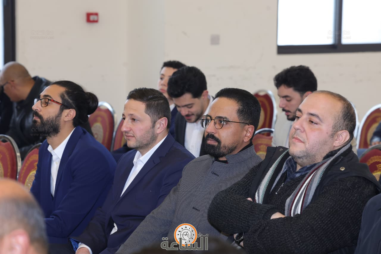 Madar Al-Saa Images 0.8883199441861327