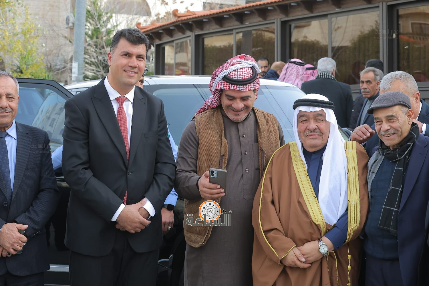 Madar Al-Saa Images 0.4437536823650331