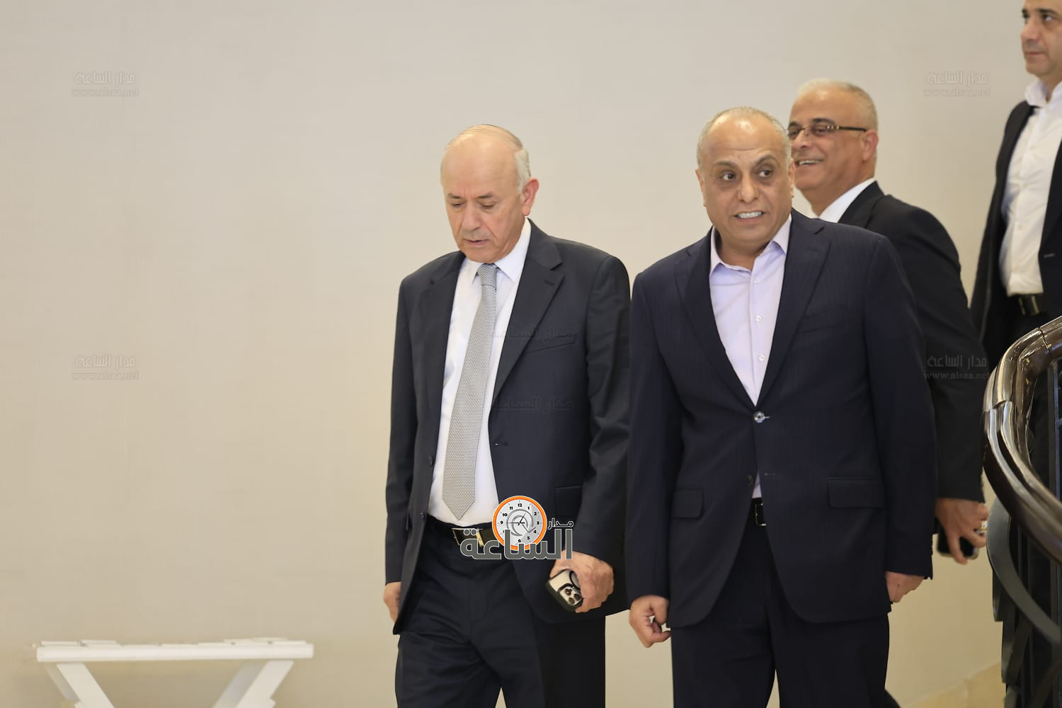 Madar Al-Saa Images 0.8612925149000764