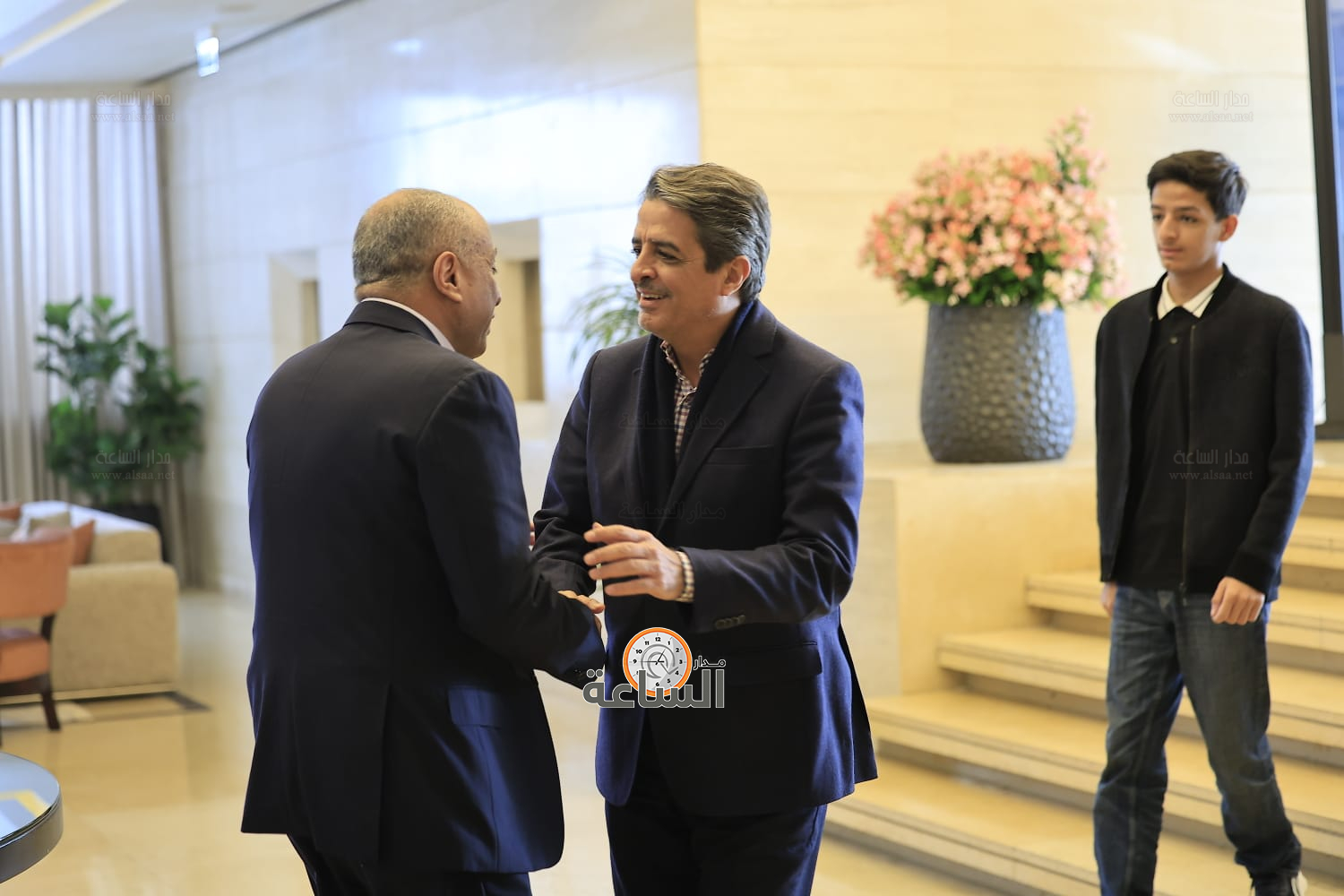 Madar Al-Saa Images 0.8668233074657432