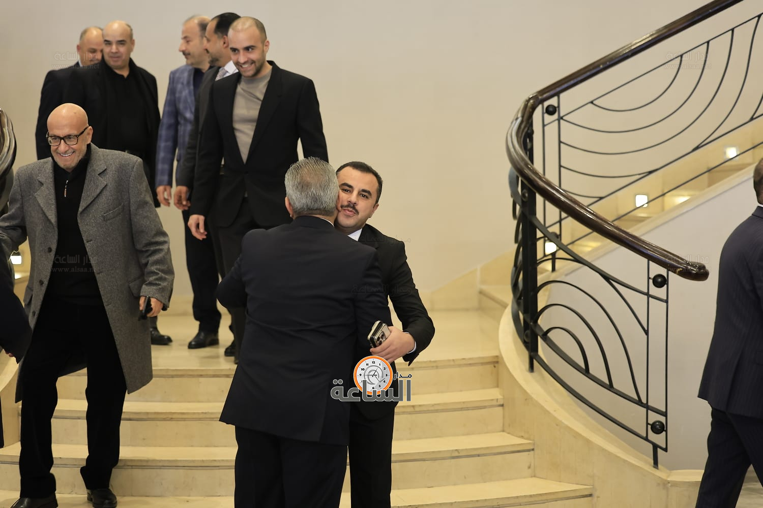 Madar Al-Saa Images 0.41610711307374737