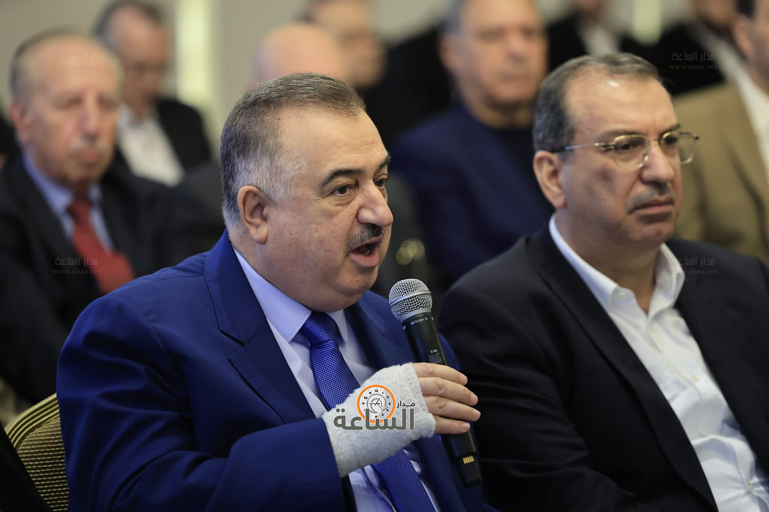 Madar Al-Saa Images 0.4039260615927406