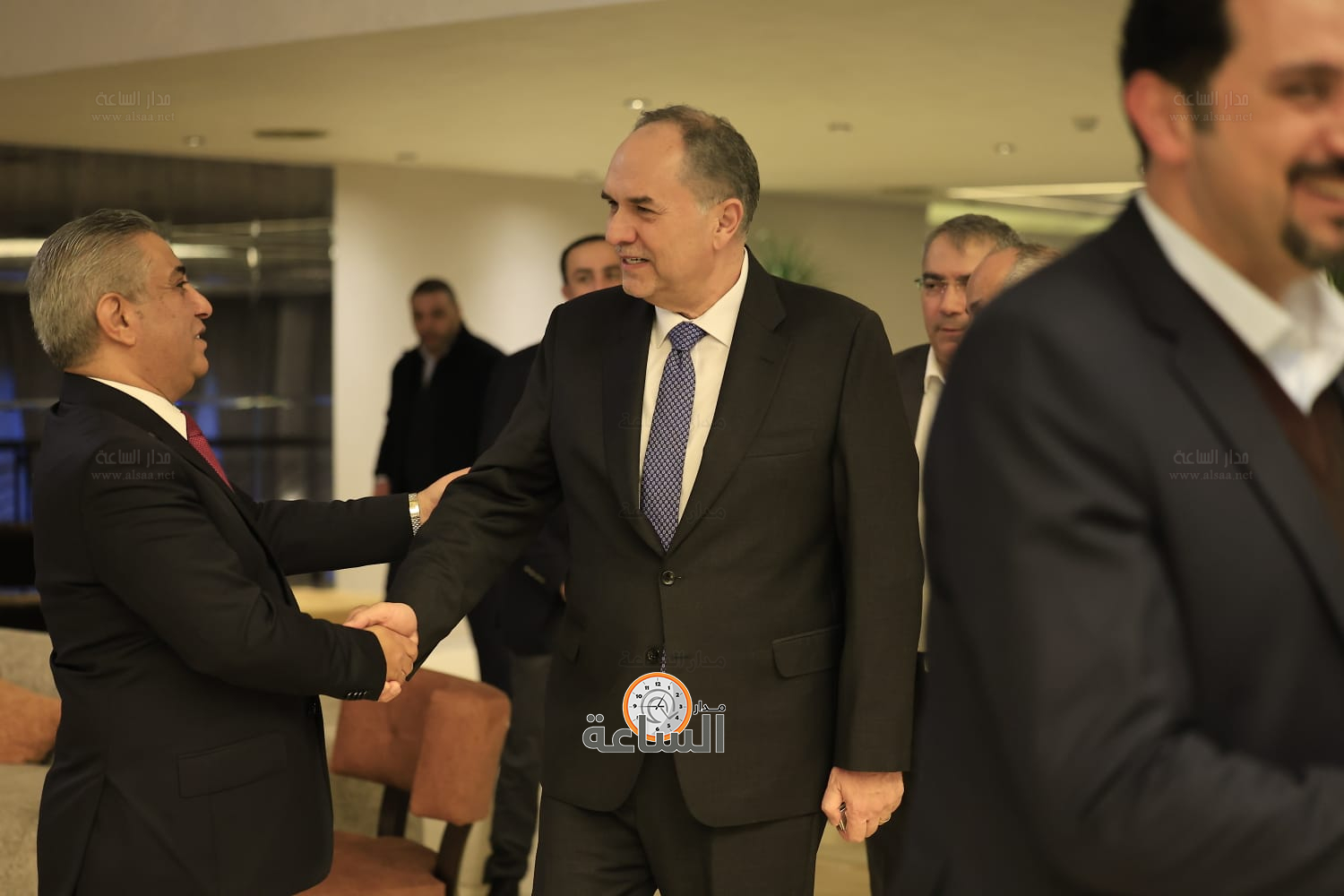 Madar Al-Saa Images 0.4540963151755041