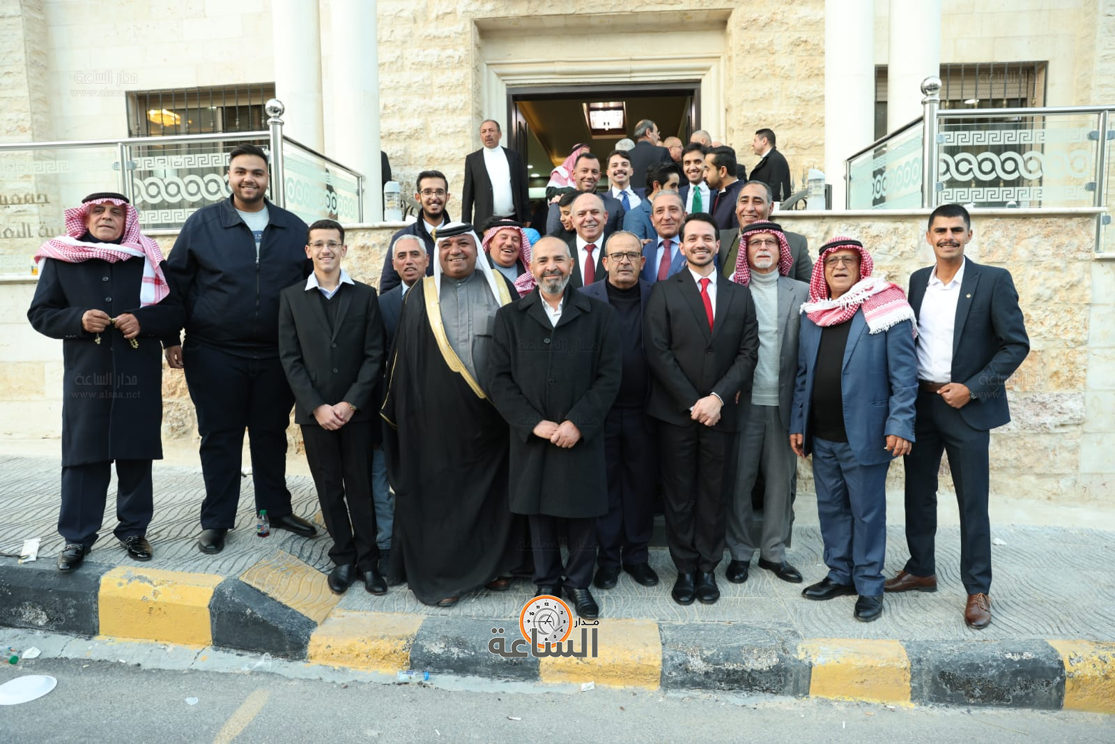 Madar Al-Saa Images 0.5726622723088225