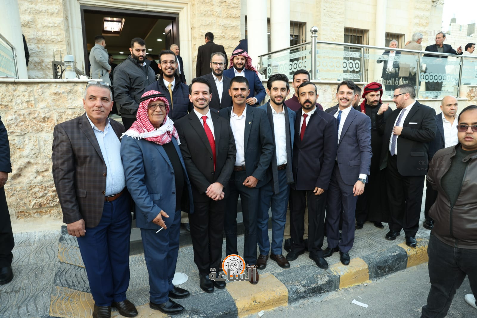 Madar Al-Saa Images 0.3731636610103296