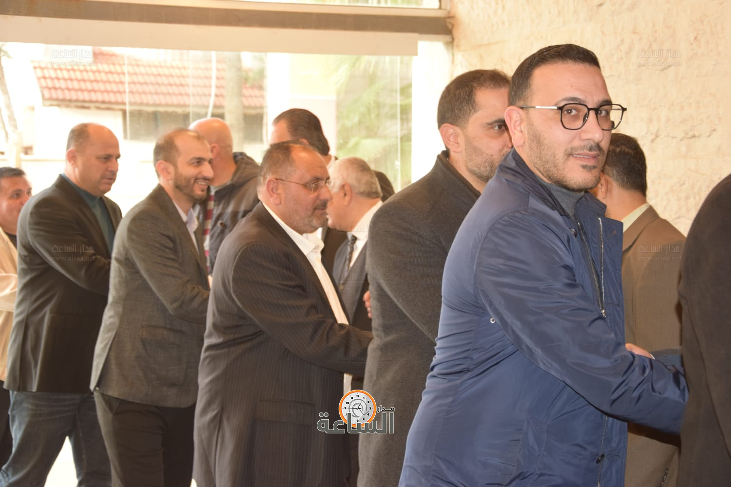 Madar Al-Saa Images 0.45115353172665285