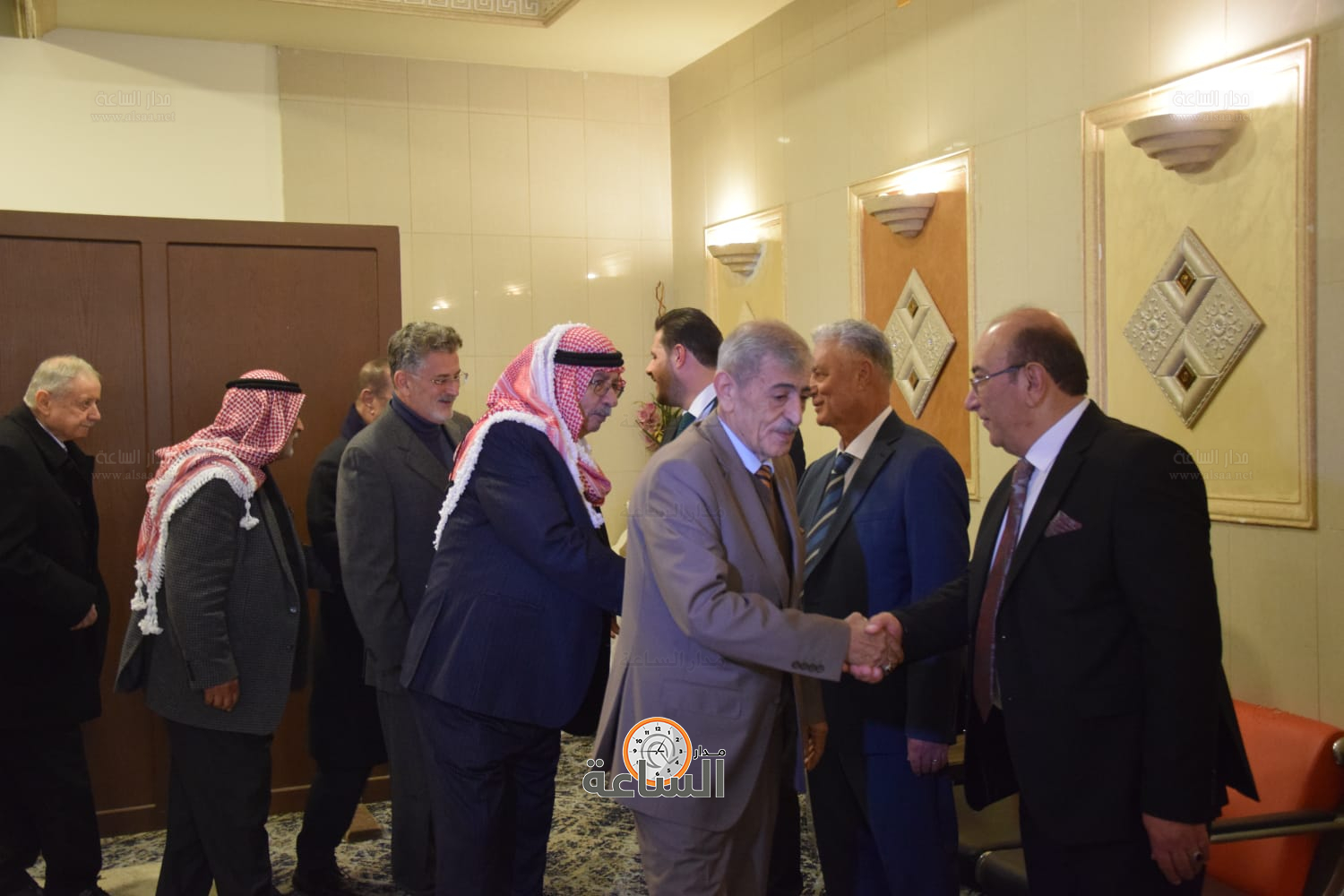 Madar Al-Saa Images 0.4321922431223192