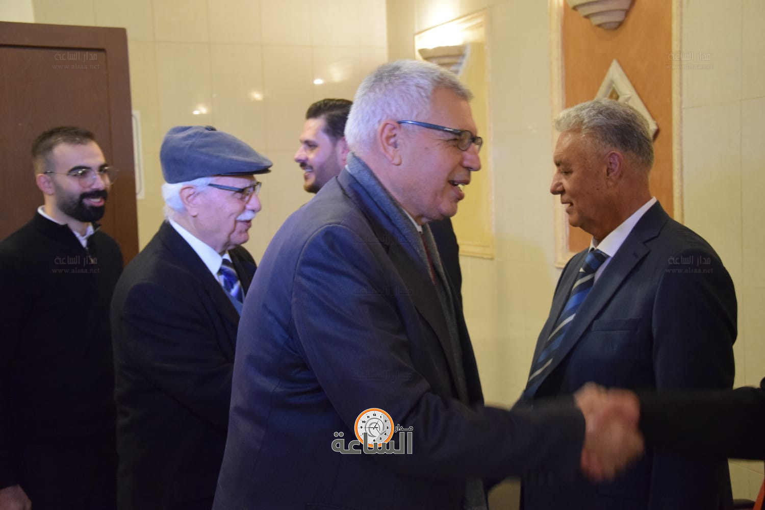 Madar Al-Saa Images 0.8910596112119455