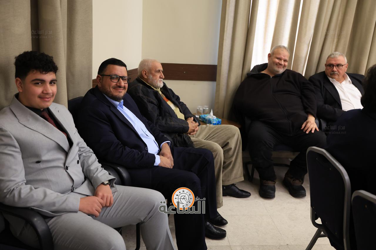 Madar Al-Saa Images 0.38093534745942215