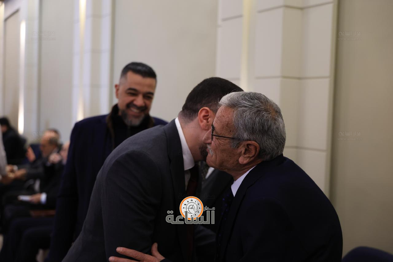 Madar Al-Saa Images 0.8975202094327325