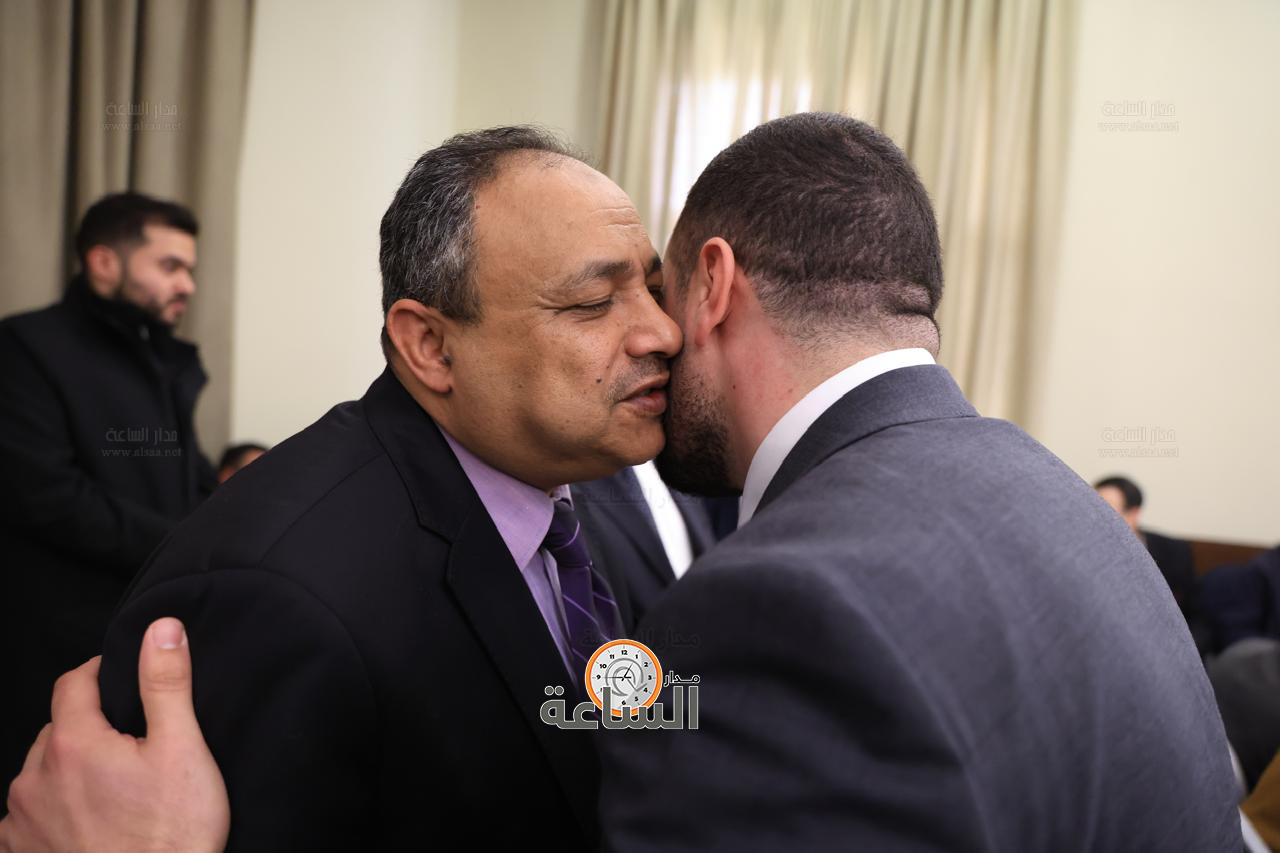 Madar Al-Saa Images 0.7576436585344649