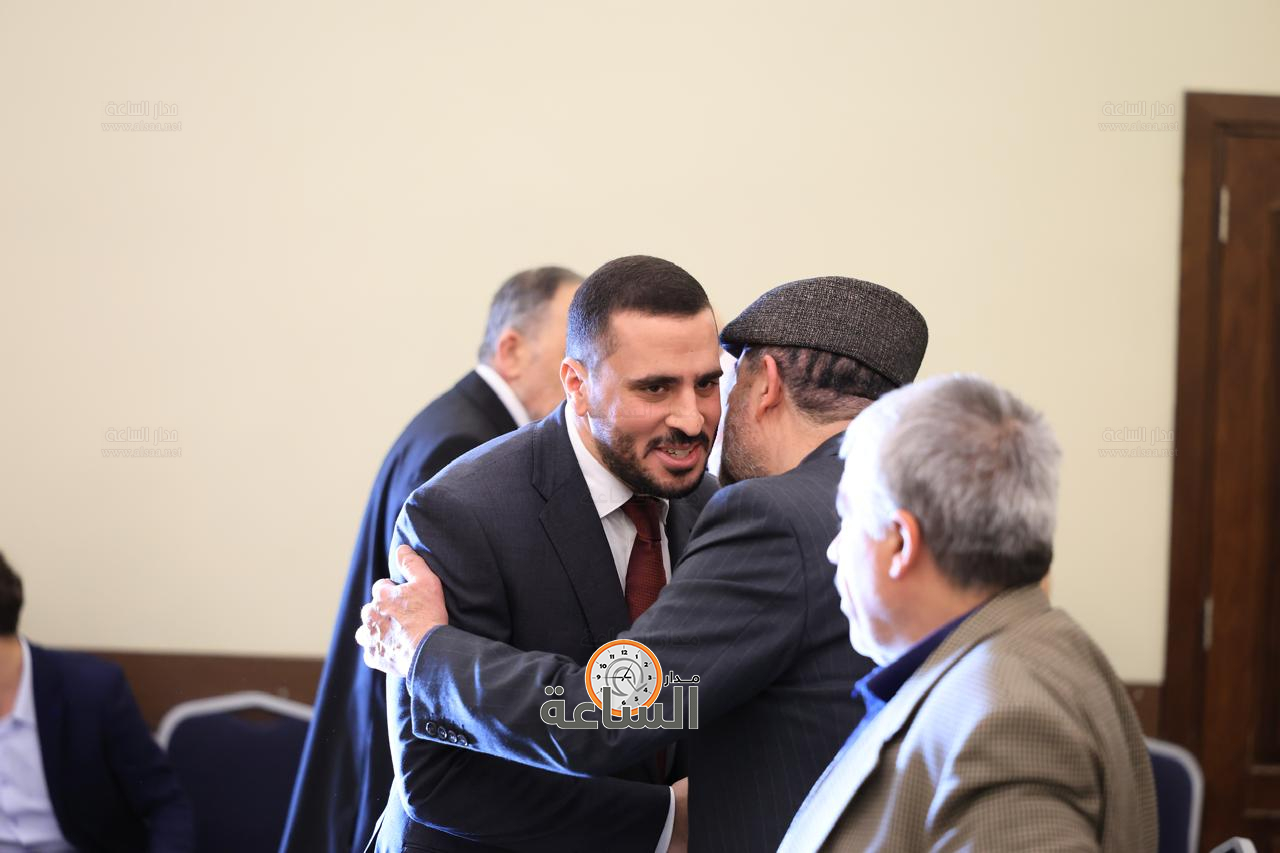 Madar Al-Saa Images 0.345285533312251