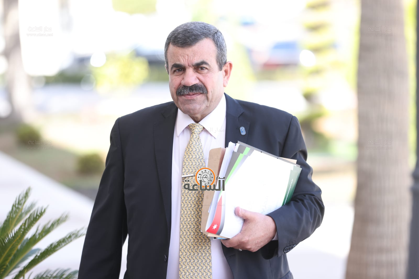 Madar Al-Saa Images 0.058833653154905186