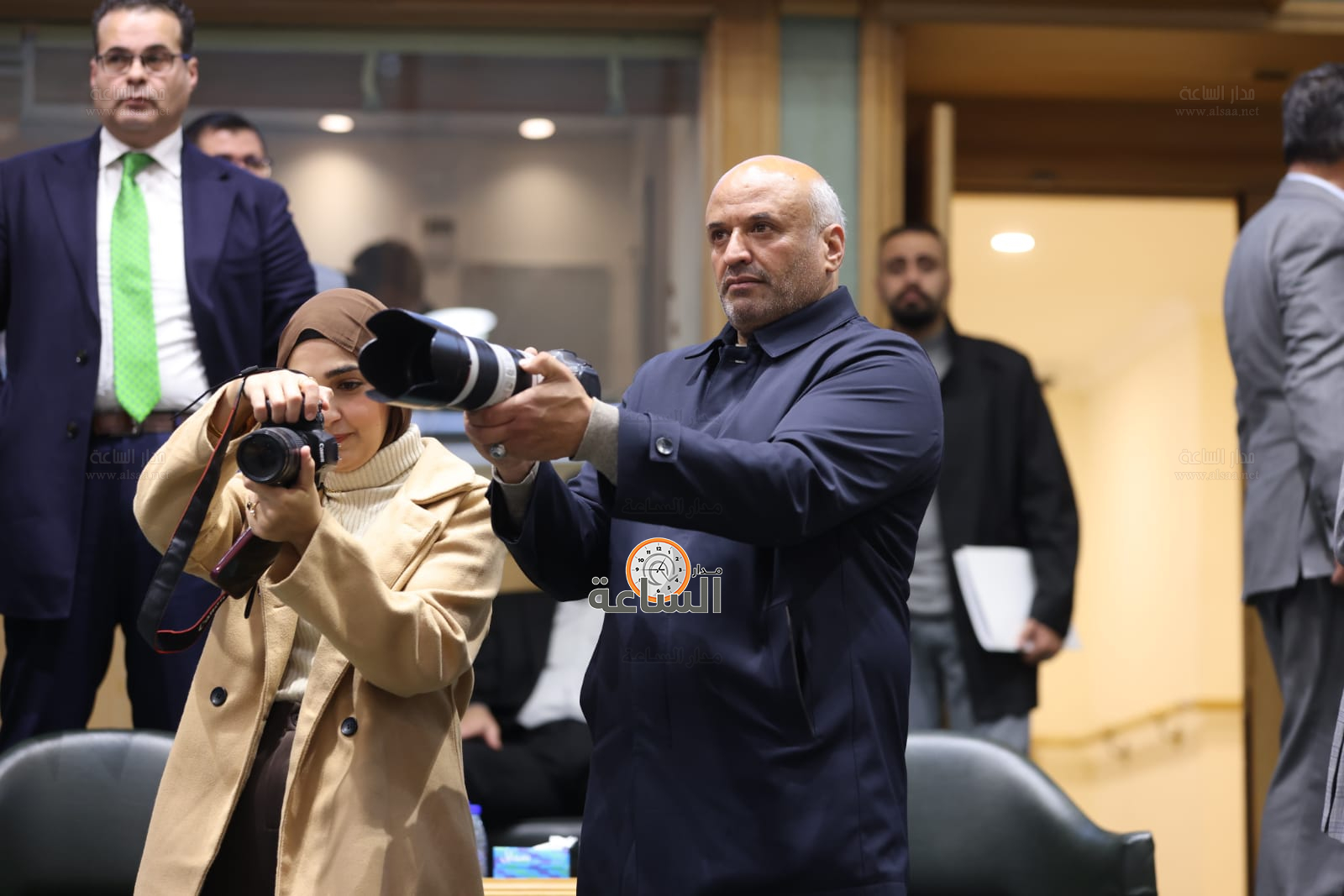 Madar Al-Saa Images 0.1663847193031378