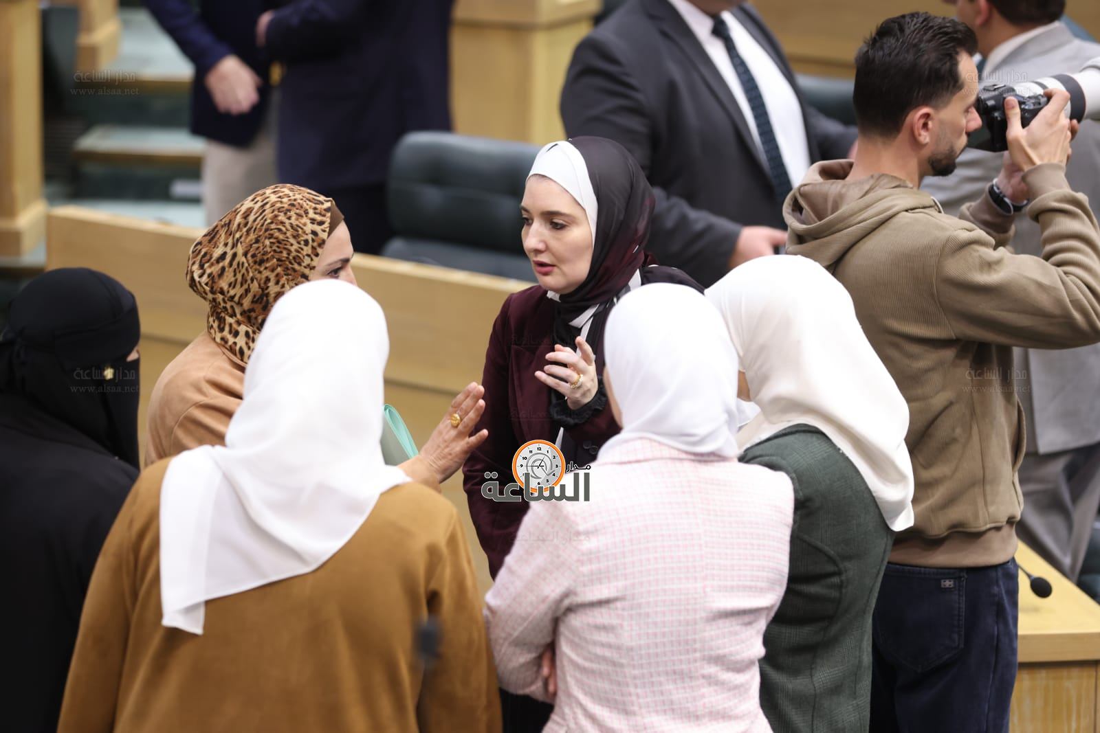 Madar Al-Saa Images 0.450763762883313