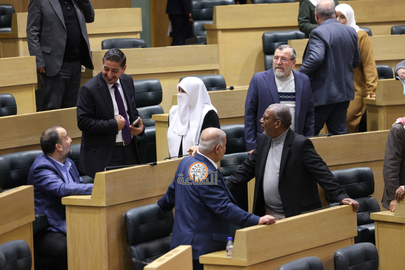 Madar Al-Saa Images 0.12041085052105749