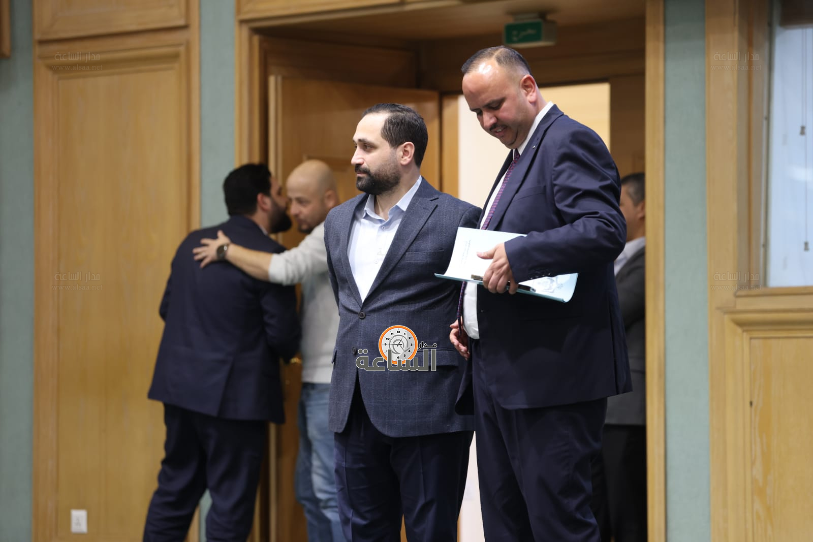 Madar Al-Saa Images 0.39806517451505363