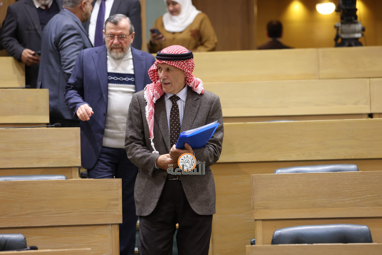 Madar Al-Saa Images 0.6797265923106708