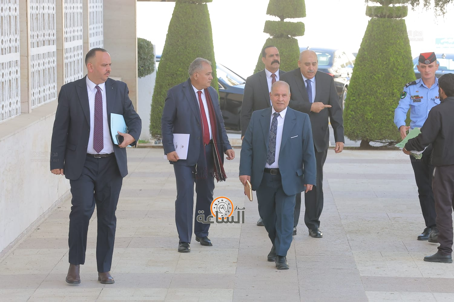 Madar Al-Saa Images 0.03275367004892793