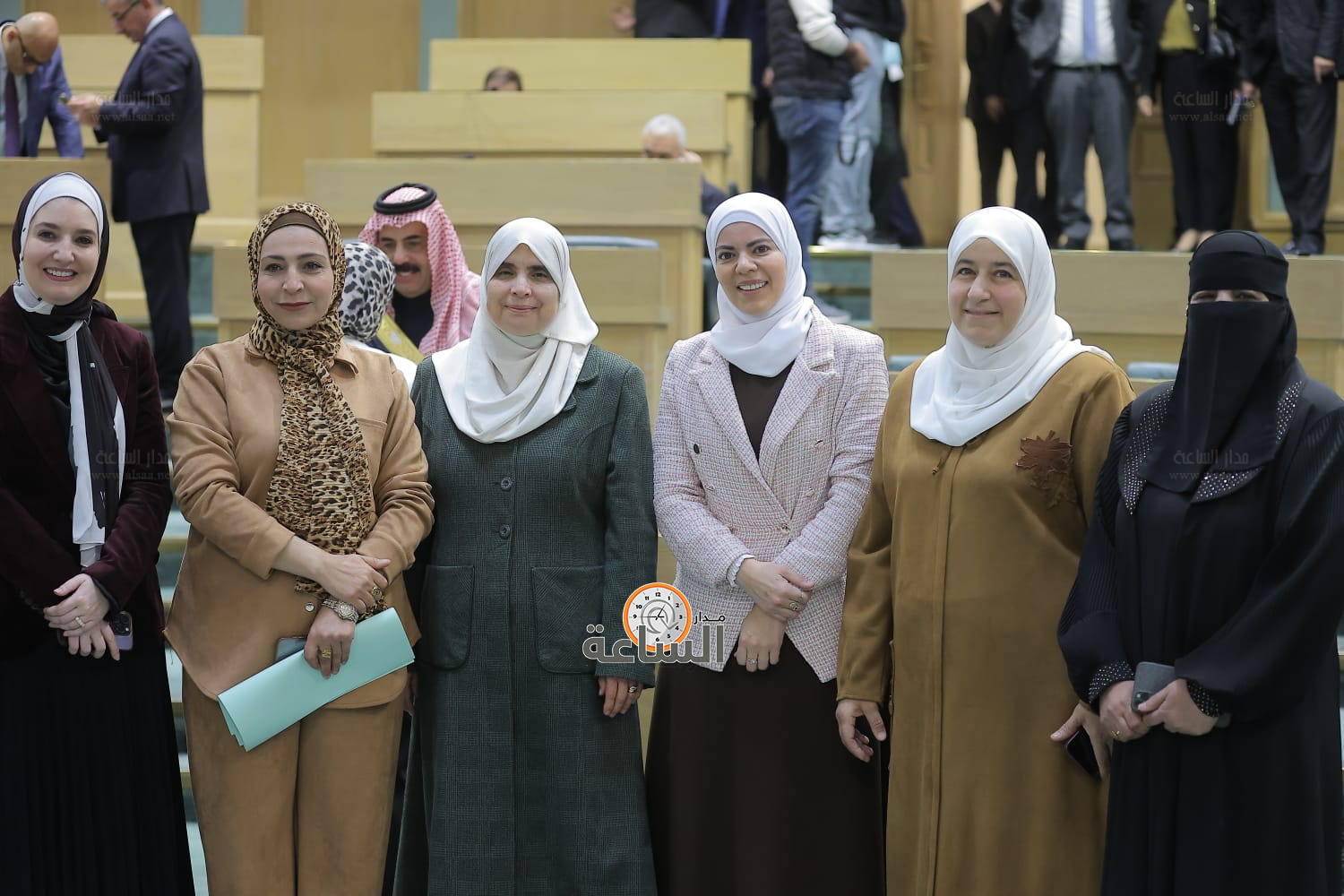 Madar Al-Saa Images 0.45065676190814585