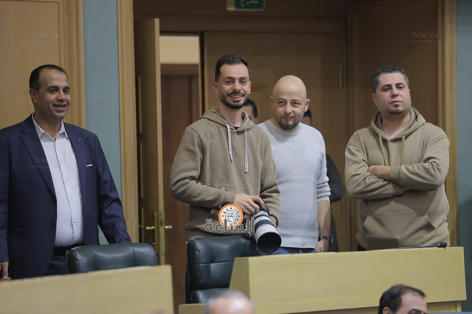 Madar Al-Saa Images 0.8866491976044362