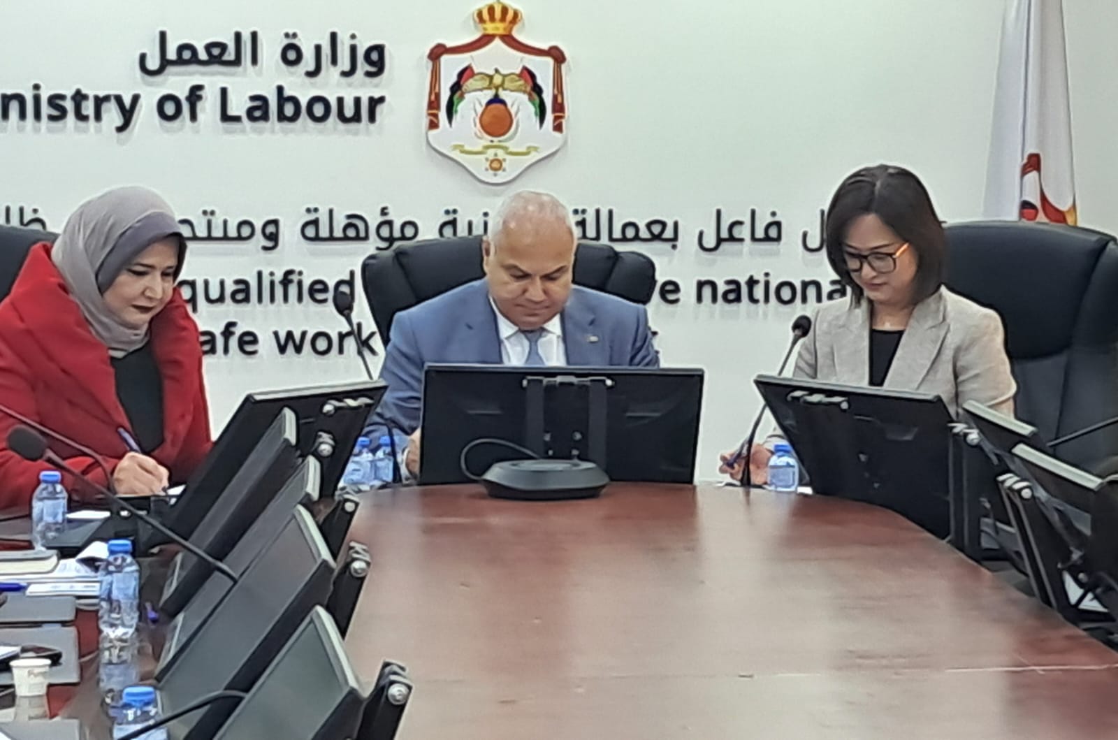 Madar Al-Saa Images 0.7352075745733908