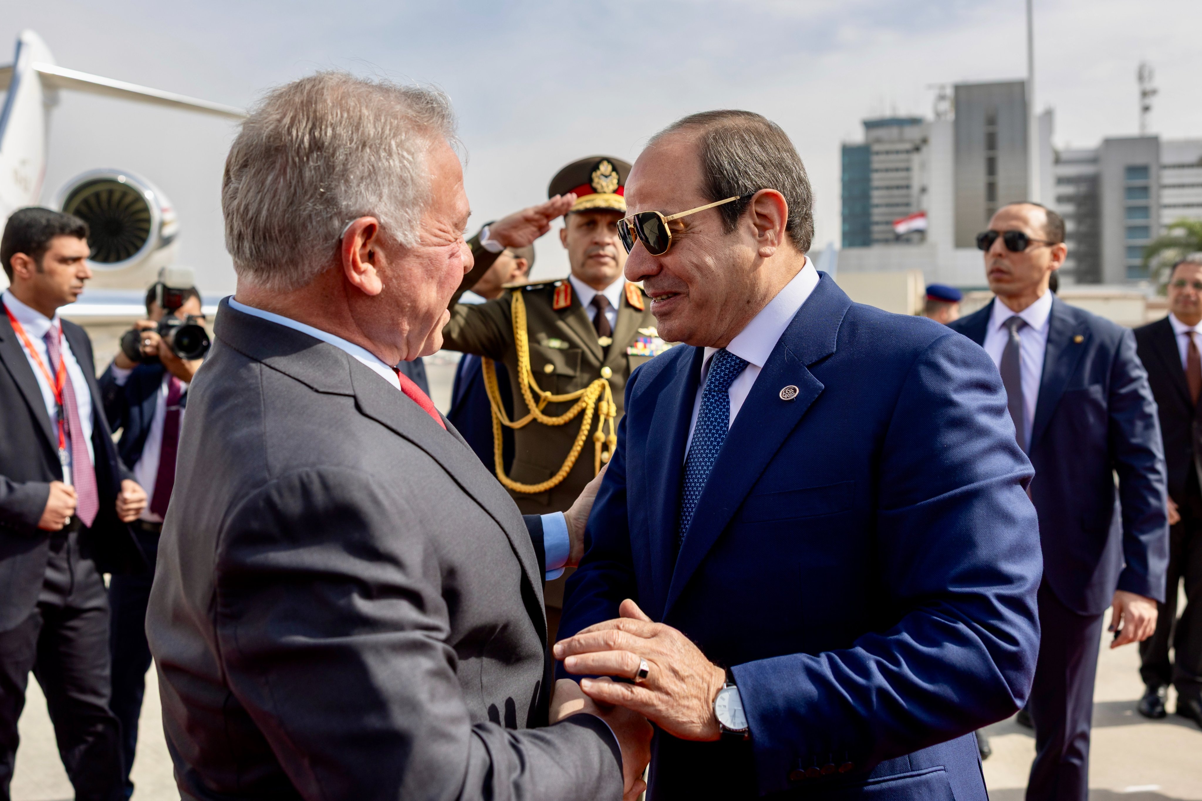 Madar Al-Saa Images 0.7537743285703503