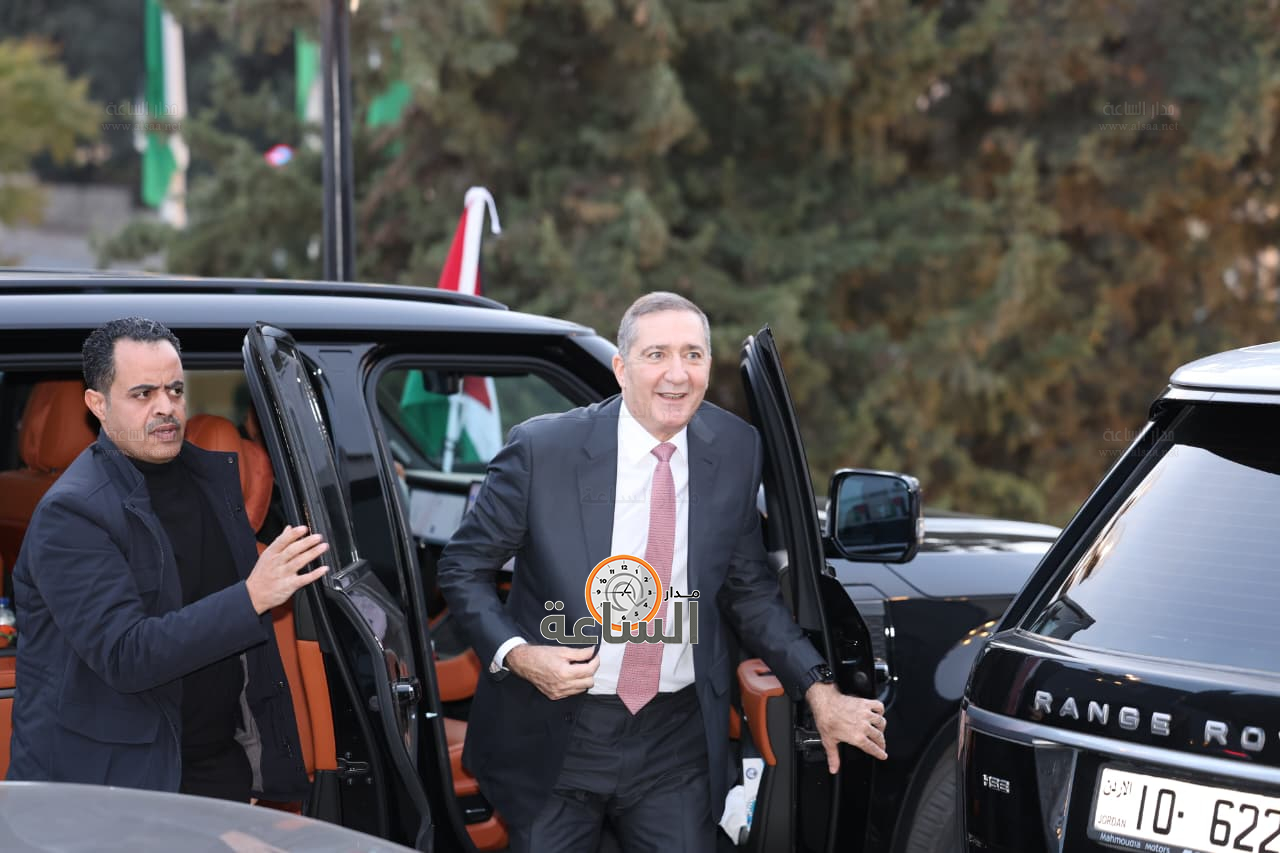 Madar Al-Saa Images 0.5578391837550467