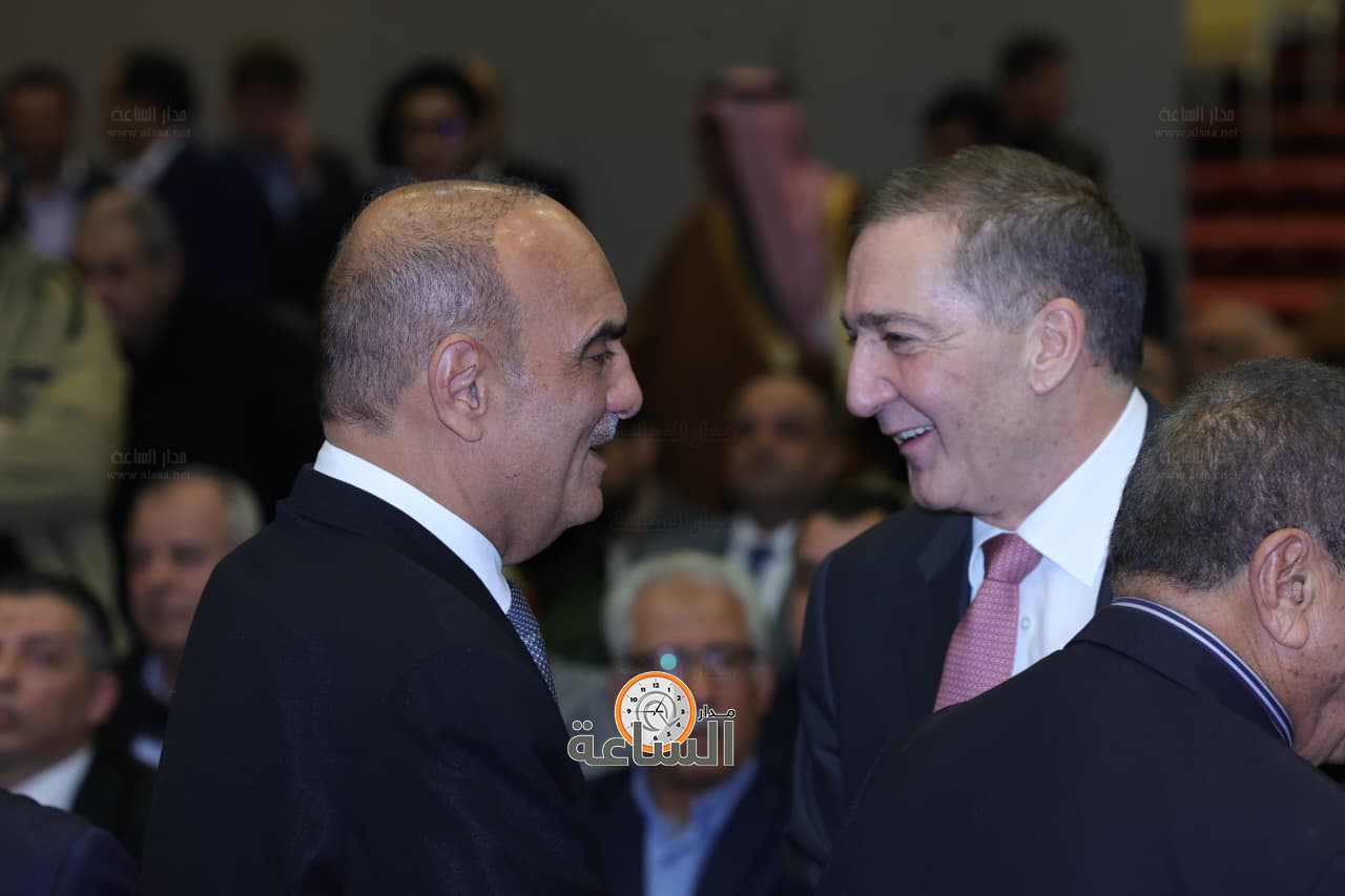 Madar Al-Saa Images 0.133393149384198