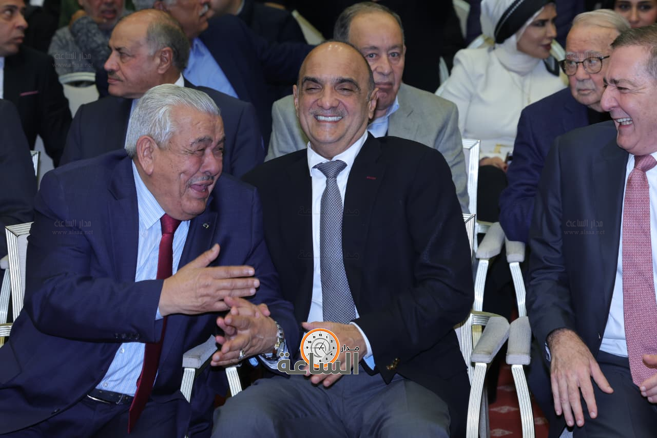 Madar Al-Saa Images 0.5452028841116969