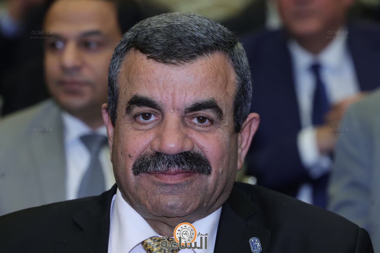 Madar Al-Saa Images 0.43912542710899216