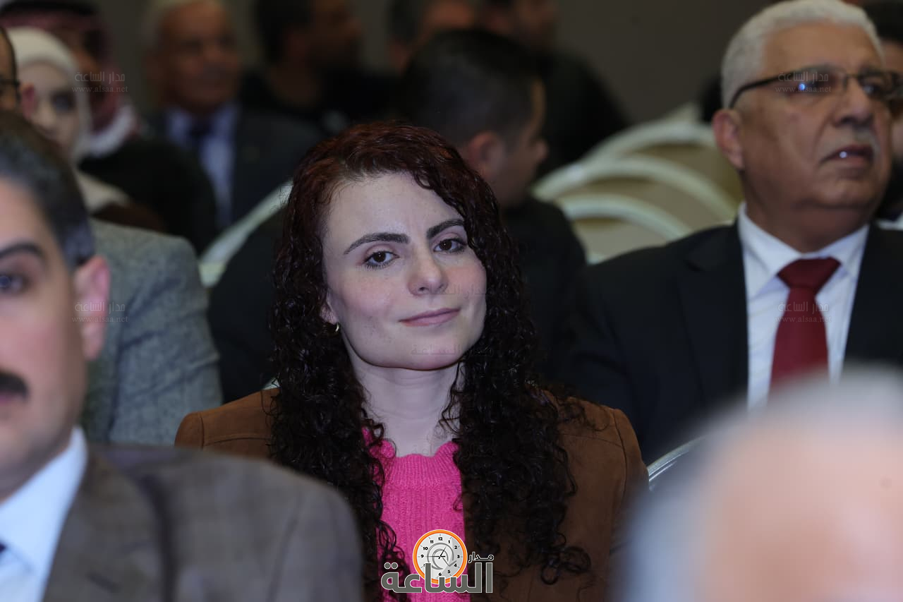 Madar Al-Saa Images 0.888770563242176