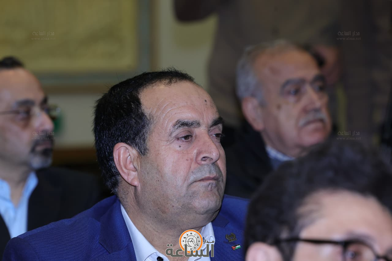 Madar Al-Saa Images 0.6457369294003064