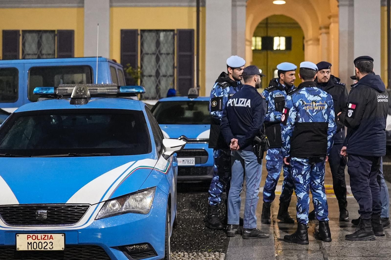 Madar Al-Saa Images 0.7221308768007112