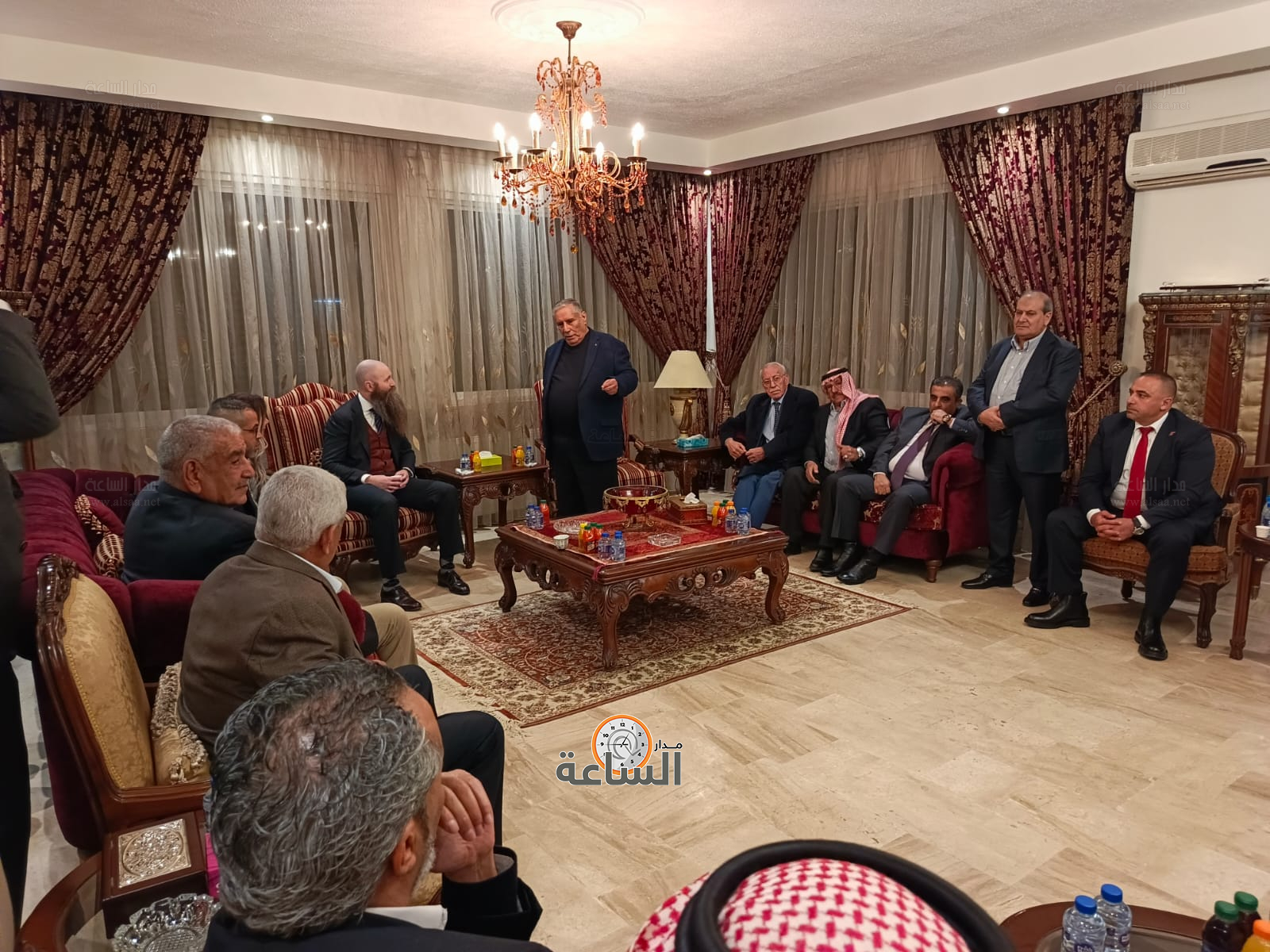 Madar Al-Saa Images 0.7040675290649417