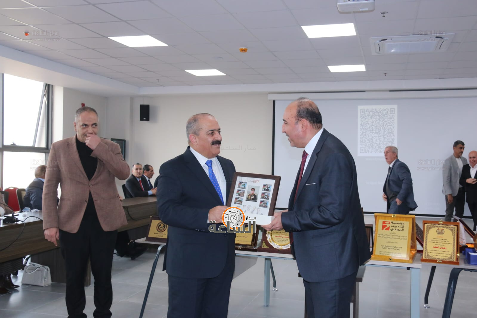 Madar Al-Saa Images 0.06071485532436993