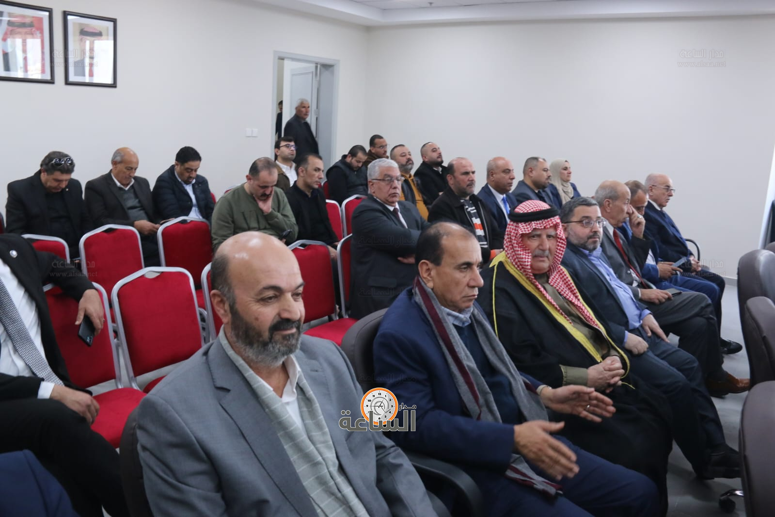 Madar Al-Saa Images 0.7985371064724864