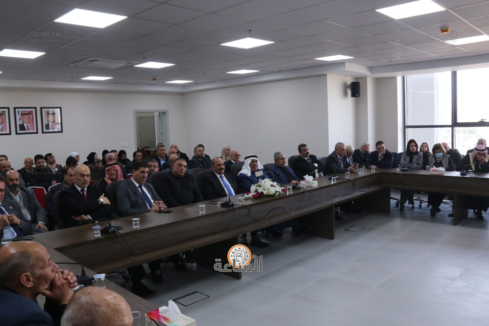 Madar Al-Saa Images 0.4173470959978446