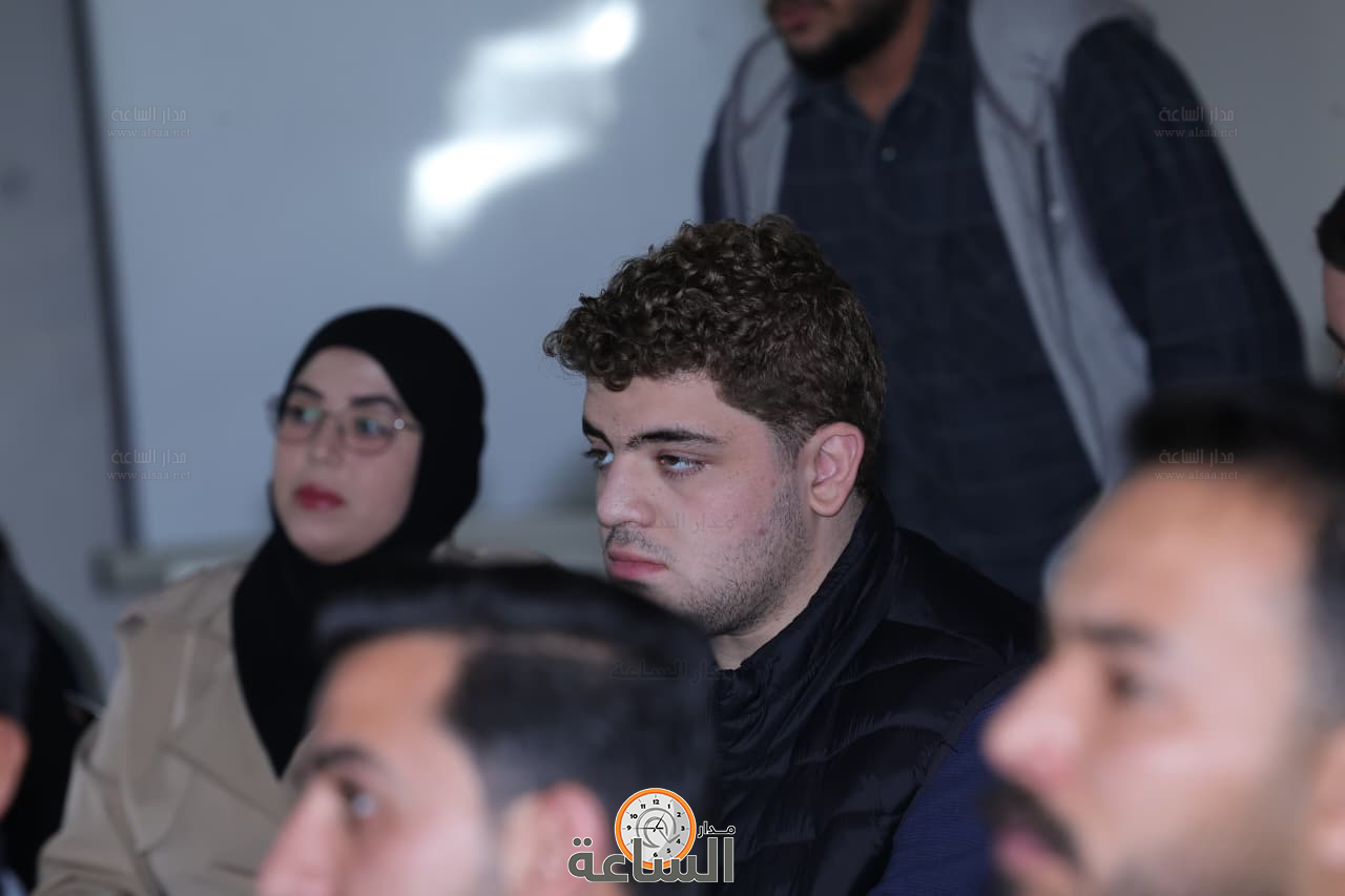 Madar Al-Saa Images 0.7842576796391025