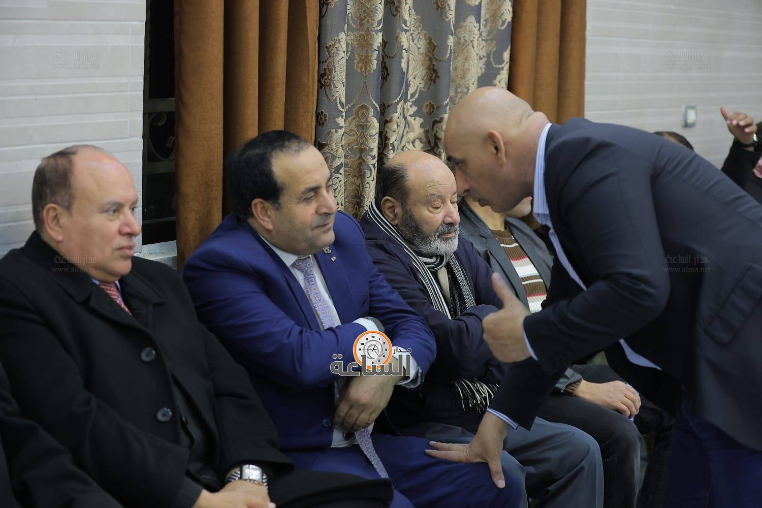 Madar Al-Saa Images 0.9795567369399973