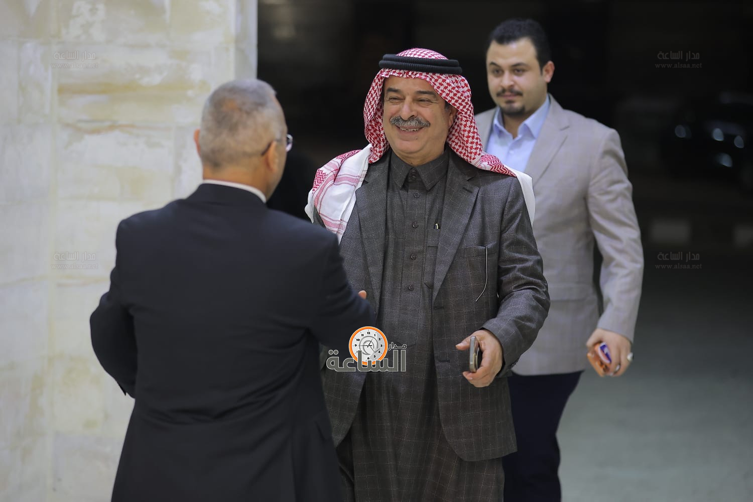 Madar Al-Saa Images 0.03321614323393618