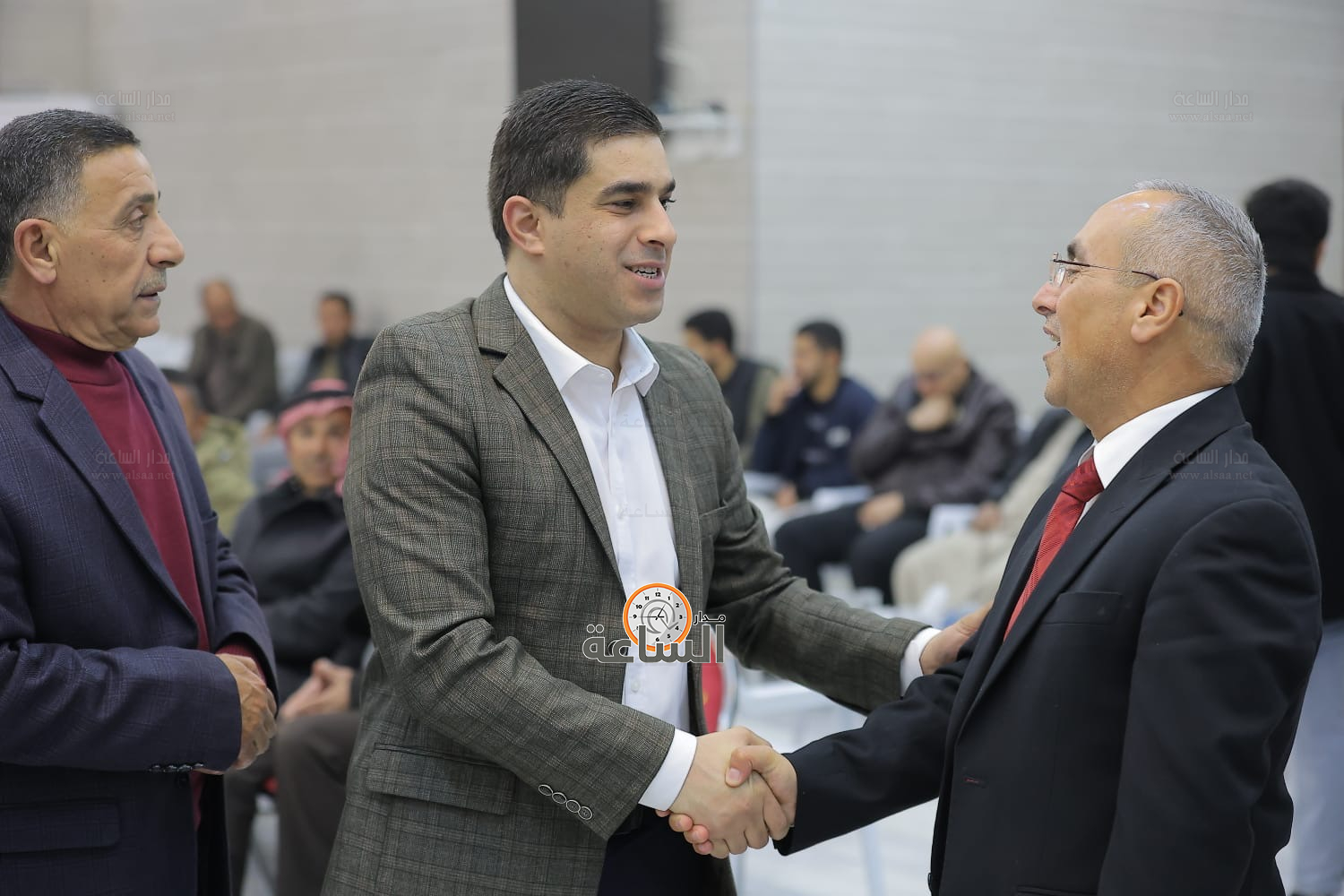 Madar Al-Saa Images 0.3580109457912588