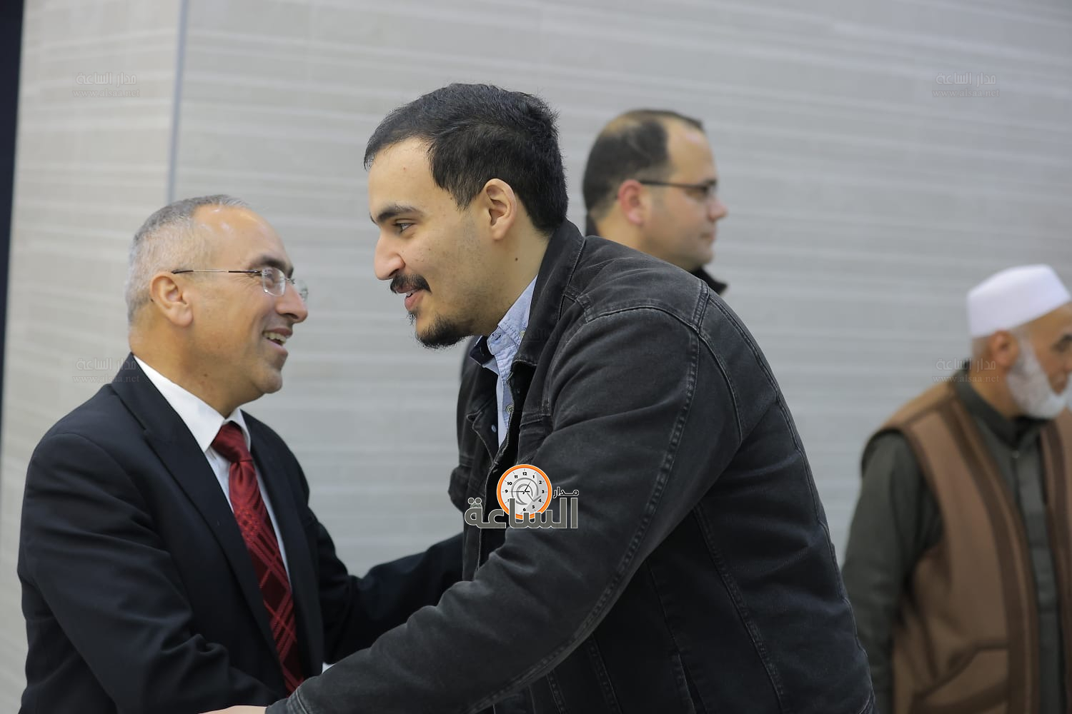 Madar Al-Saa Images 0.4419369081793094