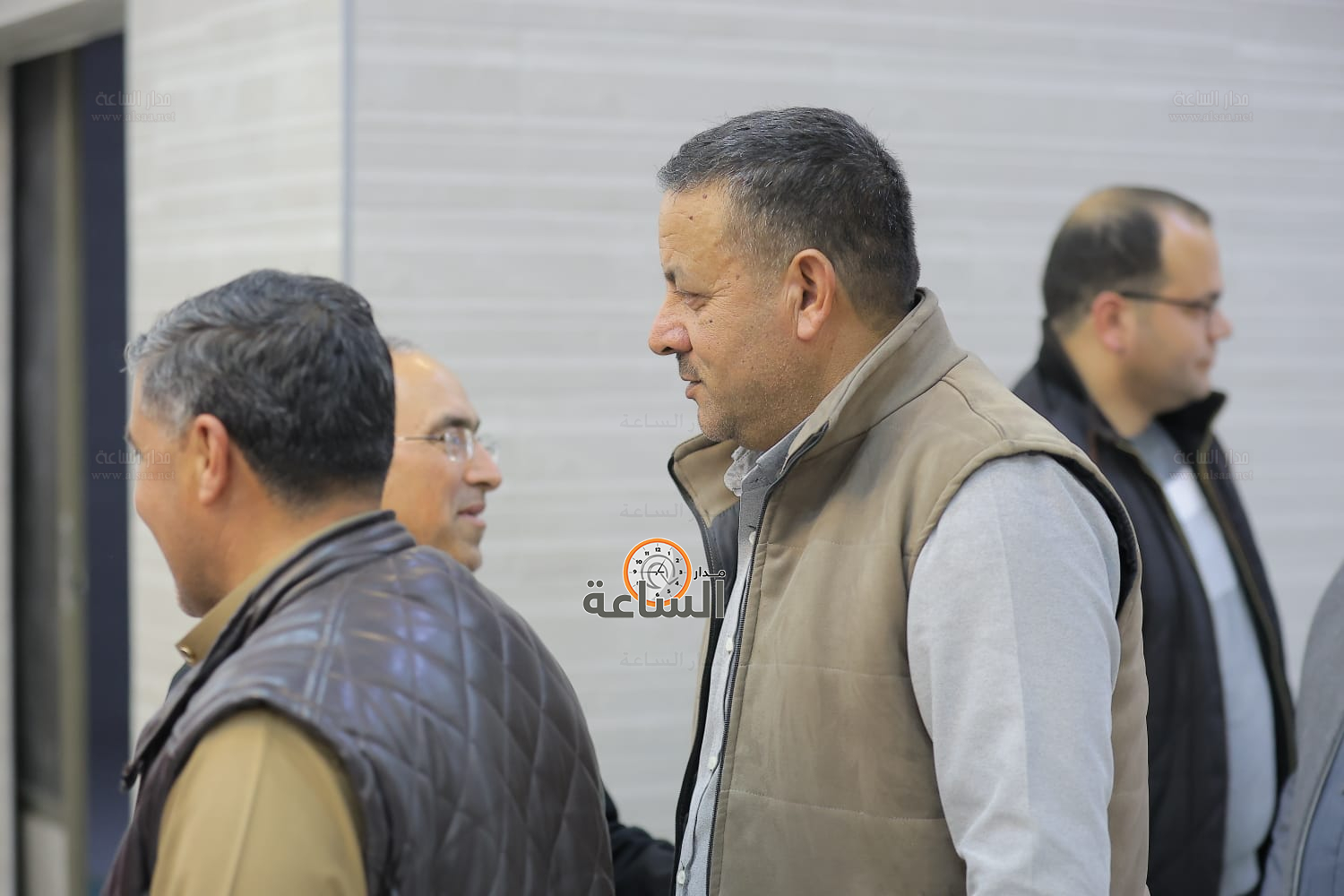 Madar Al-Saa Images 0.15355146713554135