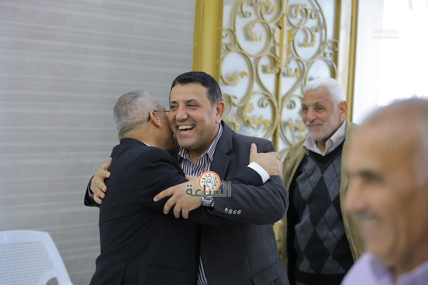 Madar Al-Saa Images 0.7117452182521696