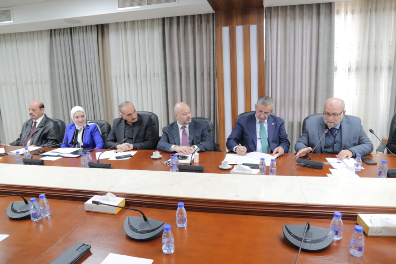 Madar Al-Saa Images 0.15640520187006435