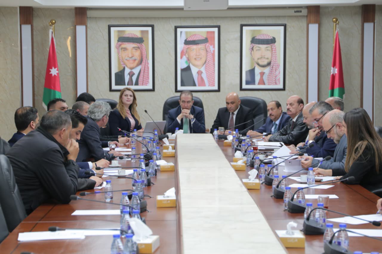 Madar Al-Saa Images 0.9055310682920653